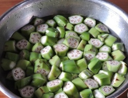 Chuối hột non
