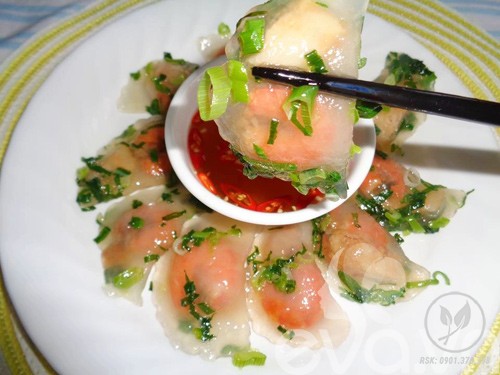 1408446647 banh bot loc12