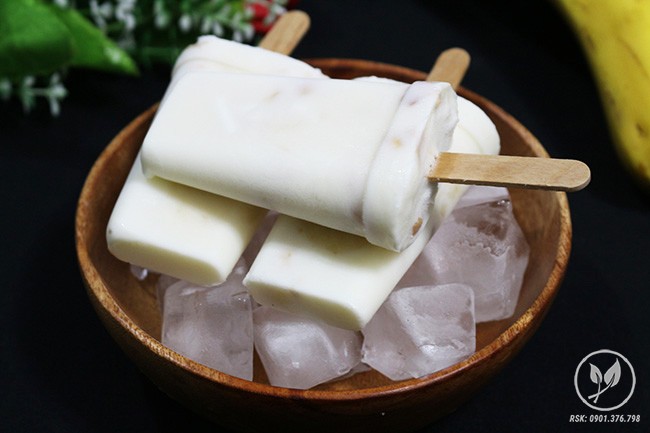cach lam kem chuoi 6
